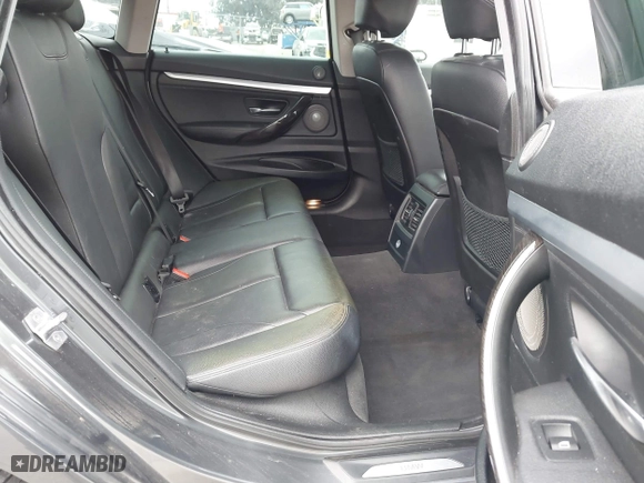 2015 BMW 3 Series Gran Turismo 328i xDrive with VIN WBA3X5C50FD559804, listed as a IAAI auction lot 41902204 with 88,891 mi miles. Bid and sale history available at carsss.com. Image 8.