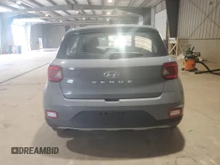 2022 Hyundai Venue SE z VIN KMHRB8A36NU141921, wystawiony jako Copart lot #55641025 z przebiegiem 12 611 mil mil oraz Szkoda całkowita • Salvage title. Historia ofert i sprzedaży dostępna na DreamBid. Obrazek 6.