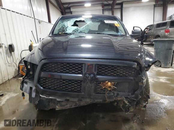 2018 Ram 1500 Express z VIN 1C6RR7KT3JS116514, wystawiony jako Copart lot #43818905 z przebiegiem 165 552 mil mil oraz Szkoda całkowita • Salvage title. Historia ofert i sprzedaży dostępna na DreamBid. Obrazek 5.