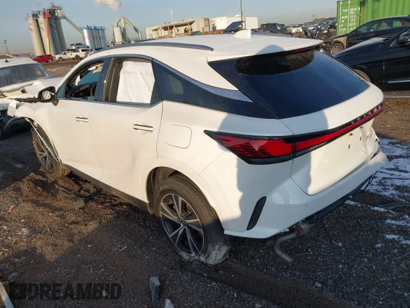 2024 Lexus RX 350h z VIN 2T2BBMCA8RC055678, wystawiony jako IAAI lot #41160022 z przebiegiem 5 275 mil mil oraz . Historia ofert i sprzedaży dostępna na DreamBid. Obrazek 3.