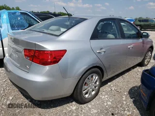 2010 Kia Forte EX z VIN KNAFU4A22A5828445, wystawiony jako Copart lot #51564313 z przebiegiem 114 961 mil mil oraz Szkoda całkowita • Salvage title. Historia ofert i sprzedaży dostępna na DreamBid. Obrazek 3.