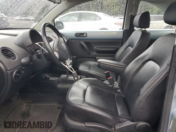 2009 Volkswagen Beetle S with VIN 3VWRG31C29M507454, listed as a Copart auction lot 57183725 with 123,356 mi miles and Salvage title. Bid and sale history available at DreamBid. Image 7.