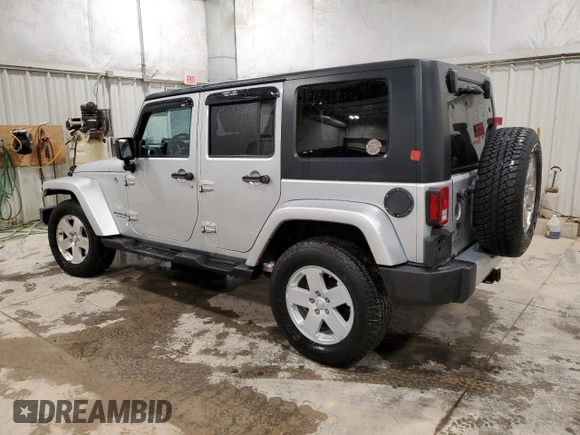2008 Jeep Wrangler Unlimited Sahara z VIN 1J4GA59168L551767, wystawiony jako Copart lot #49809985 z przebiegiem 151 176 mil mil oraz Nie do naprawy • Non repairable. Historia ofert i sprzedaży dostępna na DreamBid. Obrazek 2.