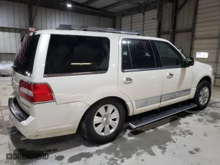 2007 Lincoln Navigator with VIN 5LMFU28567LJ00485, listed as a Copart auction lot 48729025 with 243,445 mi miles and Clean Title. Bid and sale history available at carsss.com. Image 3.