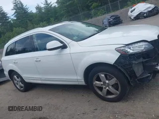 2015 Audi Q7 Premium Plus with VIN WA1LGAFE3FD008123, listed as a IAAI auction lot 42524845 with 94,785 mi miles and . Bid and sale history available at DreamBid. Image 14.