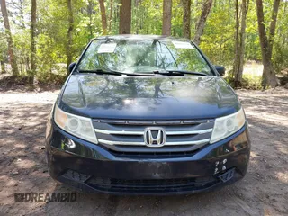 2013 Honda Odyssey EX-L with VIN 5FNRL5H69DB025040, listed as a IAAI auction lot 42078699 with 181,470 mi miles and . Bid and sale history available at carsss.com. Image 12.