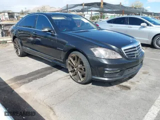 2009 Mercedes-Benz S-Class 5.5L V12 with VIN WDDNG76X09A273645, listed as a IAAI auction lot 41927453 with 1 mi miles. Bid and sale history available at carsss.com. Image 1.