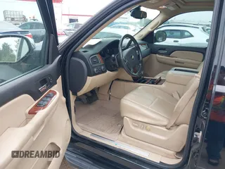 2007 Chevrolet Avalanche 3LT with VIN 3GNFK12327G298260, listed as a IAAI auction lot 42286344 with 251,923 mi miles and . Bid and sale history available at DreamBid. Image 12.