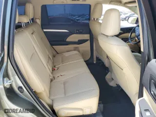 2016 Toyota Highlander LE Plus with VIN 5TDZKRFH6GS147949, listed as a Copart auction lot 53336715 with 101,795 mi miles and Salvage Title. Bid and sale history available at carsss.com. Image 11.