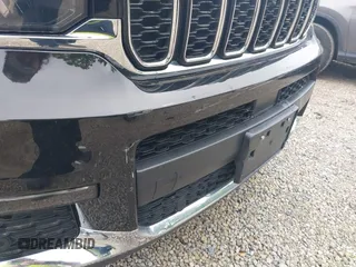 2024 Jeep Grand Cherokee Limited z VIN 1C4RJKBG5R8560752, wystawiony jako IAAI lot #42351090 z przebiegiem 28 740 mil mil oraz . Historia ofert i sprzedaży dostępna na DreamBid. Obrazek 18.