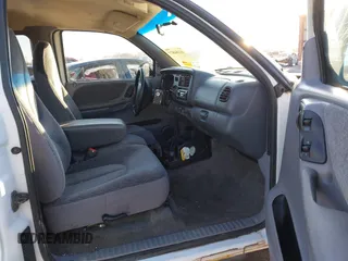 1998 Dodge Dakota SLT with VIN 1B7GL22Y6WS686210, listed as a IAAI auction lot 41184877 with 152,555 mi miles. Bid and sale history available at carsss.com. Image 5.