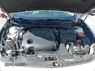 2017 Nissan Maxima S with VIN 1N4AA6AP8HC417480, listed as a IAAI auction lot 41995301 with 183,173 mi miles and . Bid and sale history available at DreamBid. Image 10.