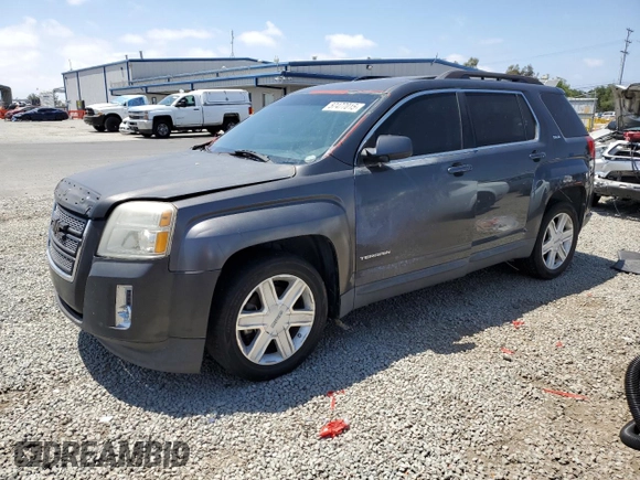 2011 GMC Terrain SLE-2 z VIN 2CTALSEC4B6249281, wystawiony jako Copart lot #57477015 z przebiegiem 152 583 mil mil oraz Szkody całkowita. Historia ofert i sprzedaży dostępna na DreamBid. Obrazek 1.