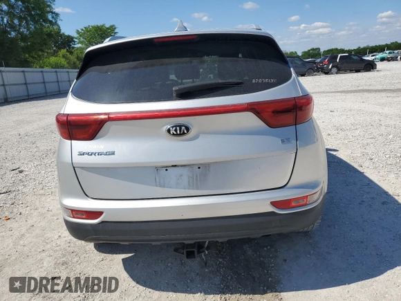 2018 Kia Sportage EX z VIN KNDPN3AC5J7479261, wystawiony jako Copart lot #58618175 z przebiegiem 88 192 mil mil oraz Szkoda całkowita • Salvage title. Historia ofert i sprzedaży dostępna na DreamBid. Obrazek 6.
