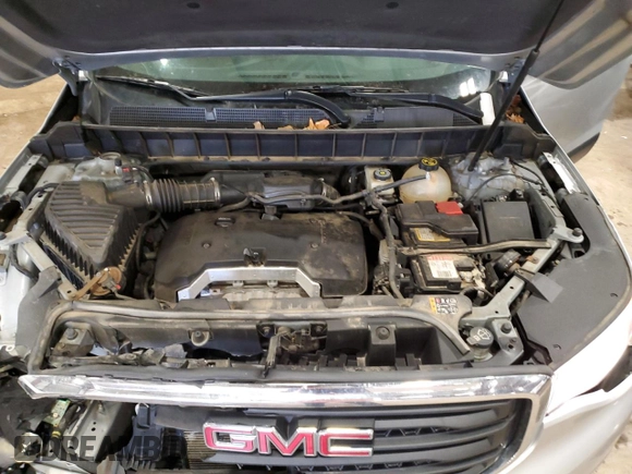 2018 GMC Acadia SLE z VIN 1GKKNKLA7JZ193694, wystawiony jako Copart lot #48151585 z przebiegiem 187 363 mil mil oraz Czysty tytuł • Clean title. Historia ofert i sprzedaży dostępna na DreamBid. Obrazek 12.