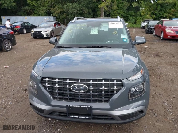 2024 Hyundai Venue SEL with VIN KMHRC8A3XRU328422, listed as a IAAI auction lot 40193664 with NaN miles. Bid and sale history available at carsss.com. Image 6.