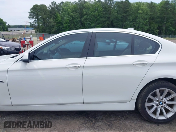 2014 BMW 5 Series 535i with VIN WBA5B1C59ED479075, listed as a IAAI auction lot 42331693 with 60,530 mi miles and . Bid and sale history available at DreamBid. Image 14.