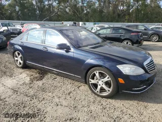 2013 Mercedes-Benz S-Class S 550 with VIN WDDNG7DB4DA493399, listed as a Copart auction lot 84270484 with 71,835 mi miles and Salvage Title. Bid and sale history available at carsss.com. Image 4.