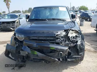 2020 Land Rover Defender SE с VIN SALEP7EU7L2019989, выставлен на аукционе IAAI как лот 42346057 с пробегом 76 004 миль миль и . История ставок и продаж доступна на DreamBid. Изображение 12.