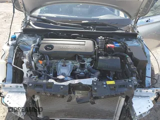 2025 Honda Civic Sport z VIN 2HGFE2F59SH549528, wystawiony jako IAAI lot #42232674 z przebiegiem 8 889 mil mil oraz . Historia ofert i sprzedaży dostępna na DreamBid. Obrazek 10.