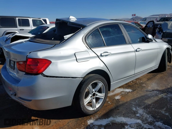 2014 BMW 3 Series 320i with VIN WBA3B1C53EP680038, listed as a IAAI auction lot 41300411 with 1 mi miles. Bid and sale history available at carsss.com. Image 4.
