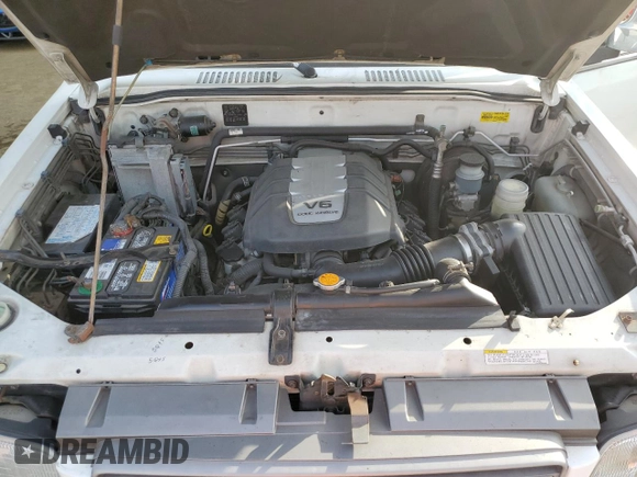 2000 Isuzu Trooper S with VIN JACDS58X9Y7J05616, listed as a Copart auction lot 42621905 with 188,747 mi miles and Clean title. Bid and sale history available at DreamBid. Image 12.