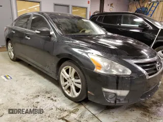 2015 Nissan Altima S z VIN 1N4BL3AP6FC464498, wystawiony jako Copart lot #38575914 z przebiegiem Nie podano mil oraz Nie do naprawy • Non repairable. Historia ofert i sprzedaży dostępna na DreamBid. Obrazek 4.