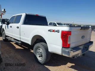 2019 Ford F-250 XL с VIN 1FT7W2B63KEG78824, выставлен на аукционе IAAI как лот 42119771 с пробегом 210 838 миль миль и . История ставок и продаж доступна на DreamBid. Изображение 3.