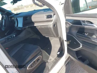2023 Jeep Wagoneer Series II с VIN 1C4SJSBP7PS568384, выставлен на аукционе IAAI как лот 41146223 с пробегом 55 245 миль миль и . История ставок и продаж доступна на DreamBid. Изображение 5.
