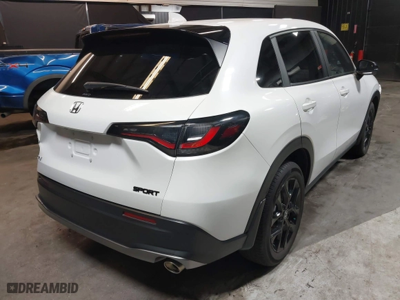 2023 Honda HR-V Sport with VIN 3CZRZ2H55PM719707, listed as a IAAI auction lot 41855275 with 17,000 mi miles. Bid and sale history available at carsss.com. Image 4.