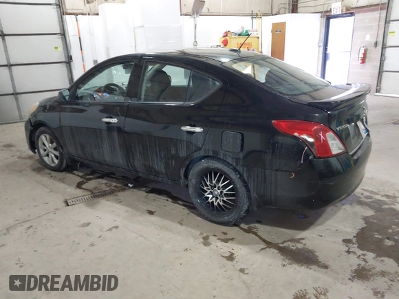 2014 Nissan Versa SV with VIN 3N1CN7AP3EL835817, listed as a IAAI auction lot 41312955 with 183,375 mi miles. Bid and sale history available at carsss.com. Image 3.