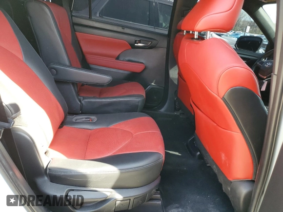 2021 Toyota Highlander XSE with VIN 5TDJZRBHXMS088799, listed as a Copart auction lot 53942365 with 25,172 mi miles and Non repairable. Bid and sale history available at DreamBid. Image 11.