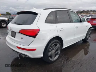 2014 Audi Q5 Premium Plus with VIN WA1DMAFP2EA031634, listed as a IAAI auction lot 41499664 with 137,842 mi miles and . Bid and sale history available at DreamBid. Image 4.