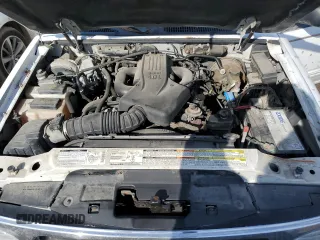 1998 Ford Explorer XLT z VIN 1FMZU32E0WUB20397, wystawiony jako Copart lot #44365985 z przebiegiem 177 291 mil mil oraz Tytuł czysty. Historia ofert i sprzedaży dostępna na DreamBid. Obrazek 12.