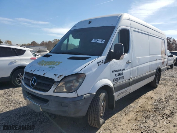 2013 Mercedes-Benz Sprinter Cargo Vans with VIN WD3PE8CC2D5756243, listed as a Copart auction lot 78281724 with 402,405 mi miles and Salvage Title. Bid and sale history available at carsss.com. Image 1.
