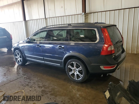 2013 Volvo XC70 T6 with VIN YV4902BZ3D1163124, listed as a Copart auction lot 54206005 with 93,052 mi miles and Salvage Title. Bid and sale history available at DreamBid. Image 2.