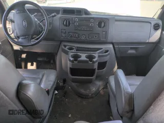 2010 Ford Econoline Passenger XL с VIN 1FBNE3BL4ADA68123, выставлен на аукционе Copart как лот 59915905 с пробегом 118 166 миль миль и Списание • Salvage title. История ставок и продаж доступна на DreamBid. Изображение 8.