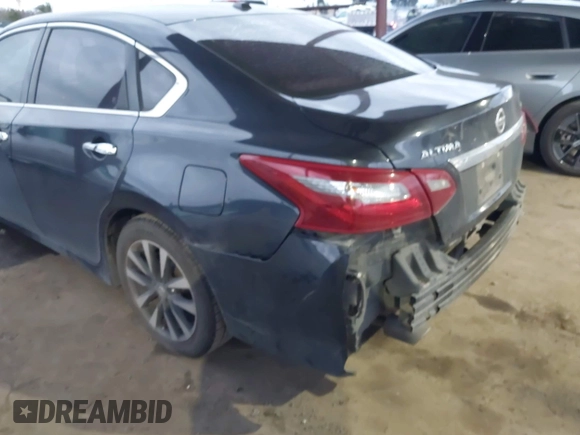 2018 Nissan Altima SR with VIN 1N4AL3AP8JC275968, listed as a IAAI auction lot 41563010 with 160,467 mi miles and . Bid and sale history available at DreamBid. Image 6.