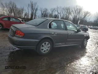 2002 Hyundai Sonata with VIN KMHWF25H52A617339, listed as a Copart auction lot 46359015 with 135,828 mi miles and Salvage Title. Bid and sale history available at carsss.com. Image 3.