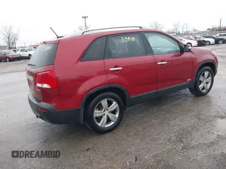 2013 Kia Sorento EX with VIN 5XYKUDA20DG311738, listed as a IAAI auction lot 41943988 with 165,820 mi miles. Bid and sale history available at carsss.com. Image 4.
