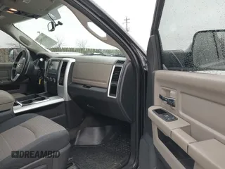 2010 Dodge Ram 2500 ST with VIN 3D7UT2CL5AG147072, listed as a IAAI auction lot 41552993 with 205,763 mi miles. Bid and sale history available at carsss.com. Image 5.