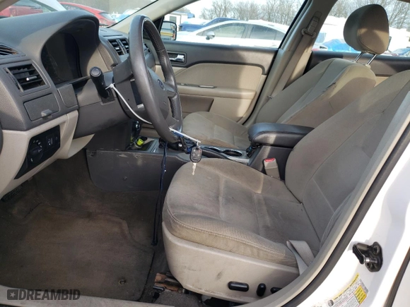 2011 Ford Fusion Hybrid with VIN 3FADP0L3XBR123946, listed as a Copart auction lot 55556934 with 237,386 mi miles and Non Repairable. Bid and sale history available at carsss.com. Image 7.