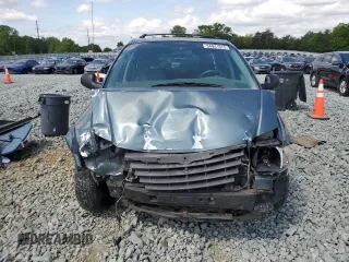 2005 Chrysler Town & Country Touring z VIN 2C4GP54L05R524614, wystawiony jako Copart lot #54941575 z przebiegiem 300 918 mil mil oraz Szkoda całkowita • Salvage title. Historia ofert i sprzedaży dostępna na DreamBid. Obrazek 5.