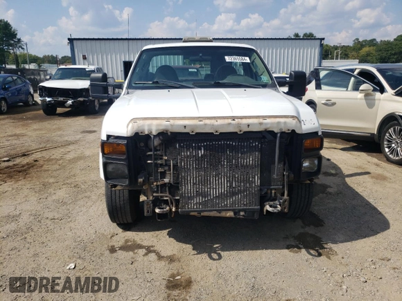 2008 Ford F-250 z VIN 1FTSF20R98EC21452, wystawiony jako Copart lot #72365584 z przebiegiem 178 764 mil mil oraz Szkoda całkowita • Salvage title. Historia ofert i sprzedaży dostępna na DreamBid. Obrazek 5.