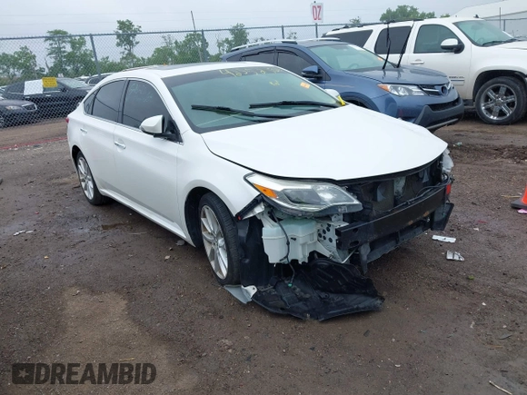2013 Toyota Avalon XLE z VIN 4T1BK1EBXDU028546, wystawiony jako IAAI lot #42352506 z przebiegiem 144 139 mil mil oraz . Historia ofert i sprzedaży dostępna na DreamBid. Obrazek 1.