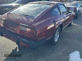 1980 Datsun 280ZX z VIN HS130198111, wystawiony jako Copart lot #84153084 z przebiegiem 106 400 mil mil oraz Tytuł czysty. Historia ofert i sprzedaży dostępna na DreamBid. Obrazek 4.