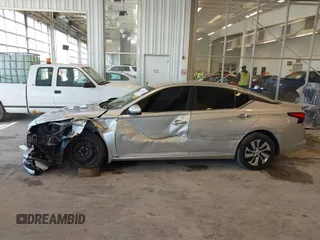 2019 Nissan Altima S z VIN 1N4BL4BV4KC170921, wystawiony jako IAAI lot #41232592 z przebiegiem 83 366 mil mil oraz . Historia ofert i sprzedaży dostępna na DreamBid. Obrazek 14.