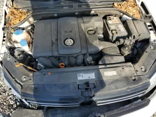 2013 Volkswagen Jetta SE with VIN 3VWDX7AJ8DM210472, listed as a Copart auction lot 44697165 with 132,736 mi miles and Salvage title. Bid and sale history available at DreamBid. Image 11.