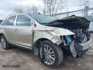 2011 Lincoln MKX with VIN 2LMDJ8JK7BBJ33126, listed as a IAAI auction lot 41972523 with 44,298 mi miles. Bid and sale history available at carsss.com. Image 14.