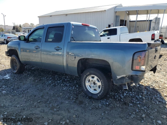 2009 Chevrolet Silverado 1500 LTZ with VIN 3GCEK33359G129643, listed as a Copart auction lot 43253465 with 228,387 mi miles and Salvage Title. Bid and sale history available at carsss.com. Image 2.